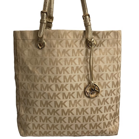 Michael Kors Handbags - Michael kors signature mk tote bag tan khaki